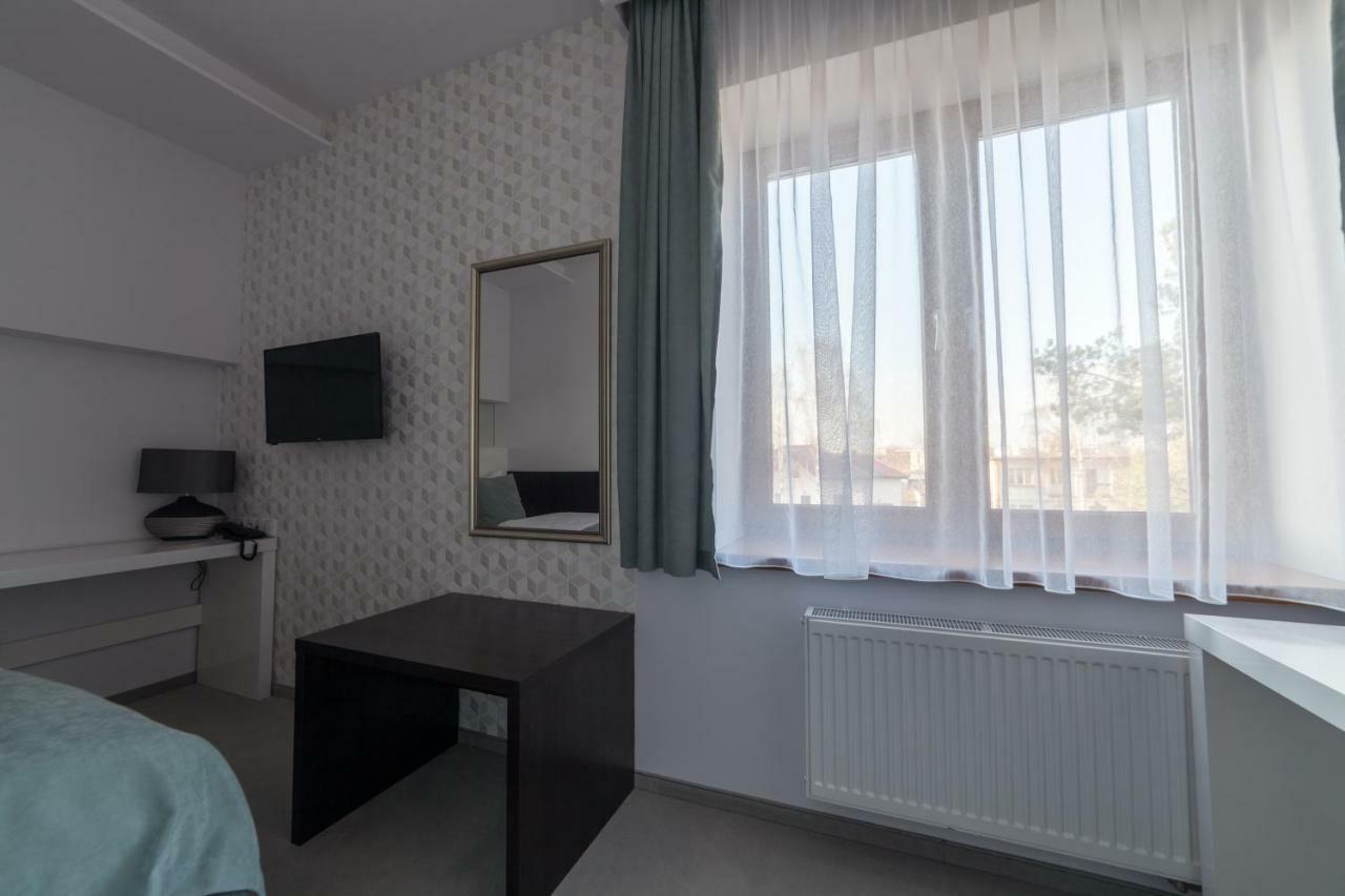 Novopolska - Hotel I Restauracja Косьцян Экстерьер фото